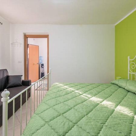 Al Cortile Apartment Бари Екстериор снимка