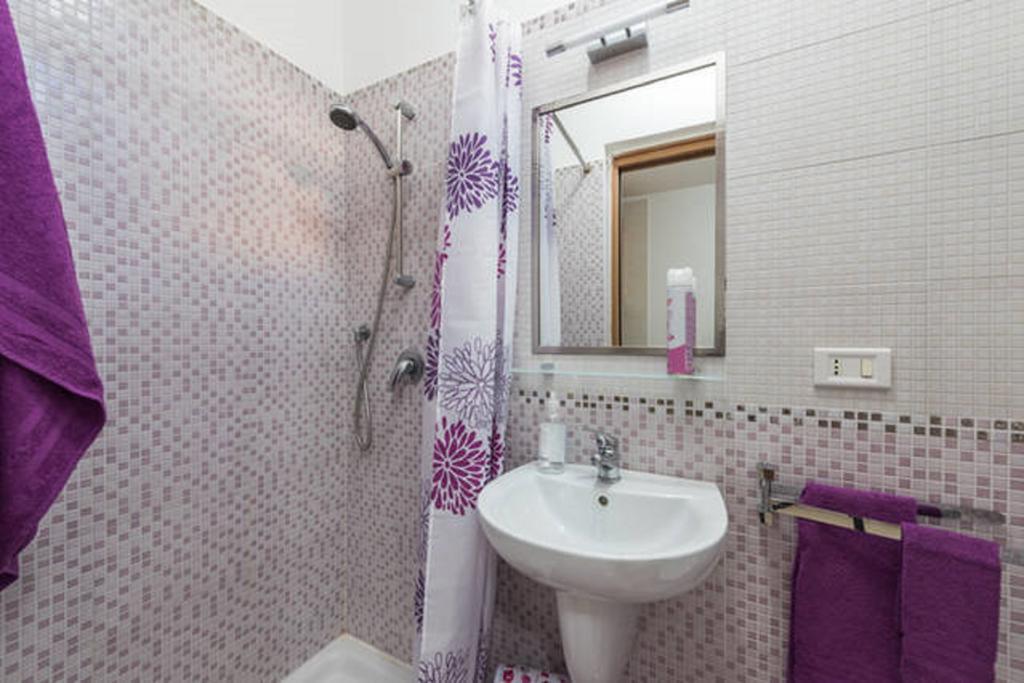 Al Cortile Apartment Бари Екстериор снимка